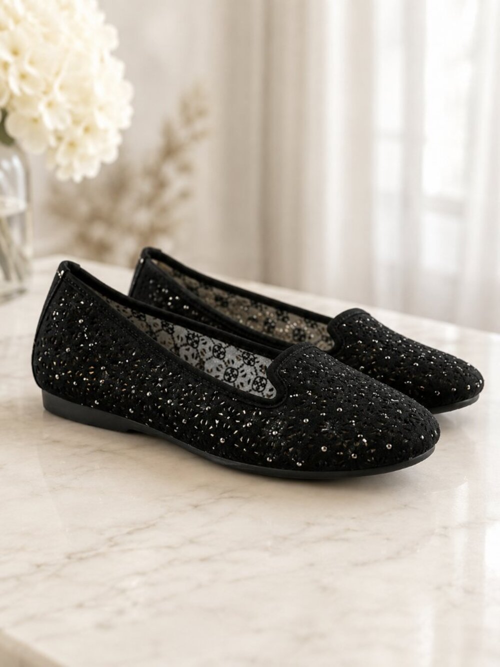 Daisy Fuentes Black Rhinestone Laser Cut Ballet Flats Loafers Size 5